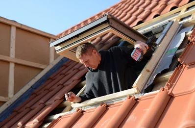 Pose de fenêtres de toit Velux à Lescout